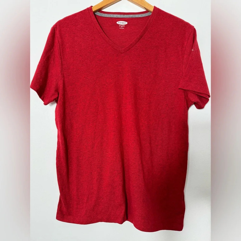 Old Navy Red Shirt Super Soft size M‎